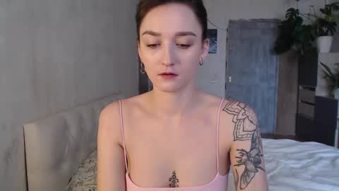 Snapshot of missfiti chatting on 02.15.25 missfiti online show from 02.15.25