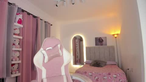 Snapshot of missgissel chatting on 05.24.26 Gisell Gigi online show from 05.24.26