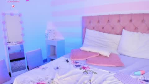 Snapshot of misshiller_gh chatting on 12.22.24 Melany Hiller online show from 12.22.24