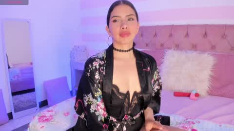 Snapshot of misshiller_gh chatting on 01.07.25 Melany Hiller online show from 01.07.25