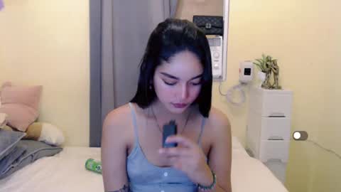 Snapshot of missindependent999 chatting on 02.06.25 jj online show from 02.06.25