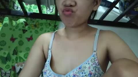 Snapshot of missjona08 chatting on 05.19.26 Jona online show from 05.19.26