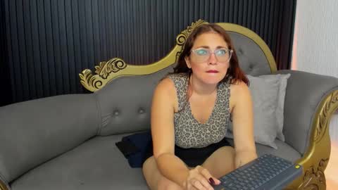 misskathyfox online show from 09.18.25