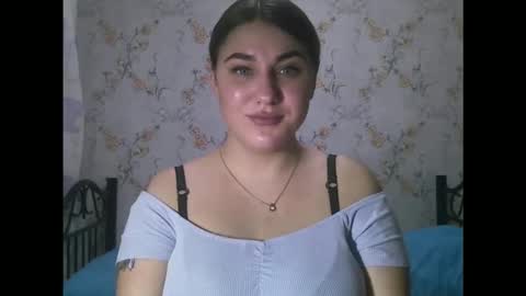 Lisa online show from 04.14.26