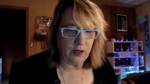 MissKittyFox online show from 12.02.24