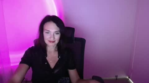 Christina online show from 09.29.25