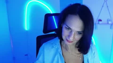 Christina online show from 10.23.25