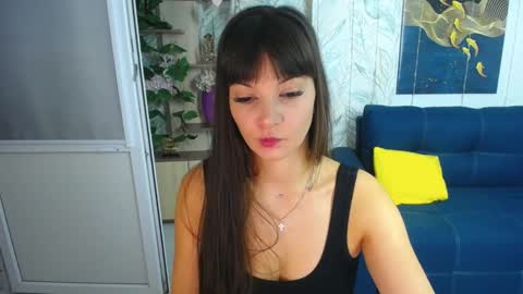 MissLaura online show from 09.30.25