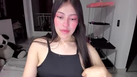 missloren333 online show from 01.24.25