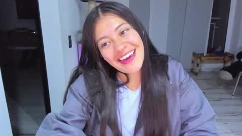 missloren333 online show from 11.22.25