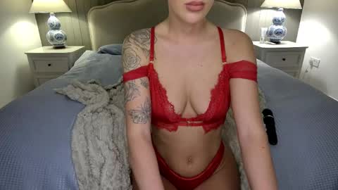 Miss Madison Mae online show from 04.21.26