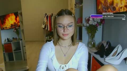 OneGoddess online show from 11.07.25