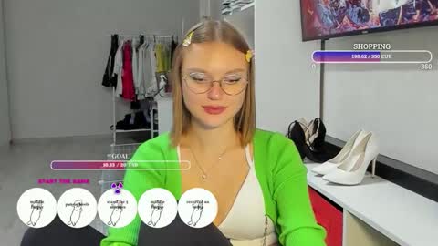 OneGoddess online show from 11.12.25