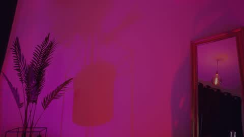 LUXXANDRA online show from 03.02.25