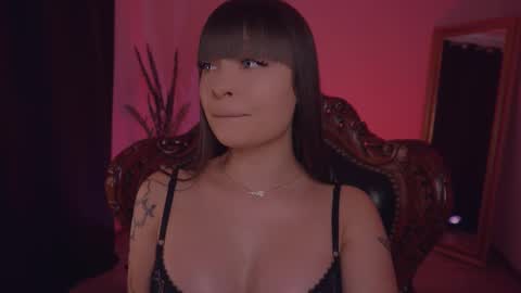 LUXXANDRA online show from 03.09.25