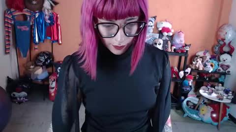 Miss Mia online show from 02.07.26