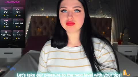 MissMillss online show from 12.04.24