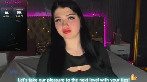 MissMillss online show from 12.05.24