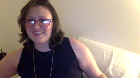 Snapshot of missmistressmal chatting on 06.18.26 missmistressmal online show from 06.18.26