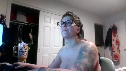 MissMona online show from 04.17.26