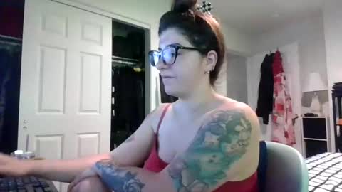 MissMona online show from 05.05.26