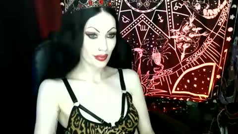 MissMoonDoll online show from 12.08.24
