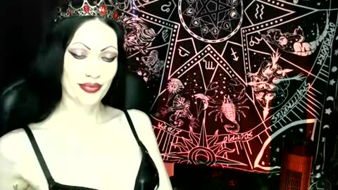 MissMoonDoll online show from 10.06.25