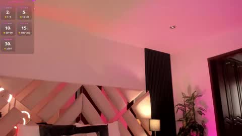 Snapshot of missnataly_ chatting on 11.21.25 Nataly Rivas online show from 11.21.25