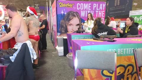 Snapshot of missnerdydirty chatting on 12.08.24 Luna online show from 12.08.24