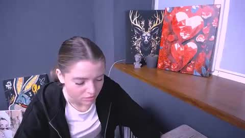 Olivia online show from 11.15.25