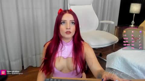 Snapshot of misspaulina__ chatting on 03.07.25 Pau Giraldo online show from 03.07.25