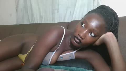 pretty gal online show from 10.26.25