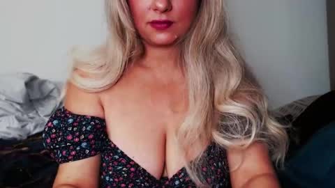 Missqueen1416 online show from 03.08.25