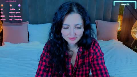 missrossi online show from 10.31.25