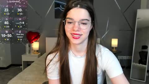 misss_evelyne online show from 02.10.26