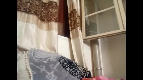 Snapshot of misss_slut chatting on 11.15.25 call me your slut online show from 11.15.25