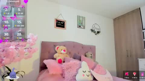 ... Independent model online show from 09.24.25