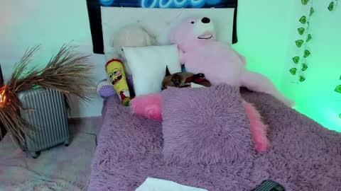 Snapshot of misstexass_ chatting on 12.22.24  Natalie Texass indepedent model online show from 12.22.24