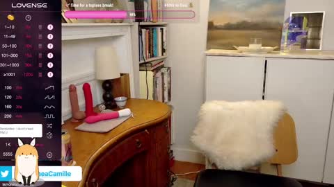 Snapshot of misstheacamille chatting on 01.17.25 MissThea online show from 01.17.25