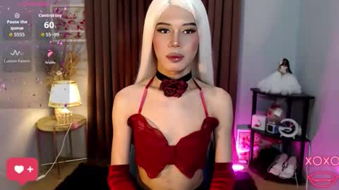 Snapshot of misstransstella69 chatting on 10.20.25 Stella online show from 10.20.25