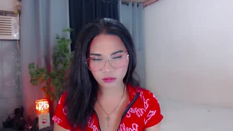 Snapshot of misstrishontop chatting on 01.08.25 misstrishontop online show from 01.08.25