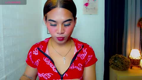 Snapshot of misstrishontop chatting on 02.10.25 misstrishontop online show from 02.10.25