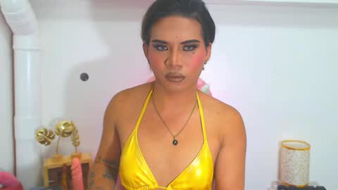 Snapshot of misstrishontop chatting on 09.13.25 misstrishontop online show from 09.13.25