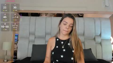 Snapshot of missvaleriepink chatting on 02.10.26 Valerie online show from 02.10.26