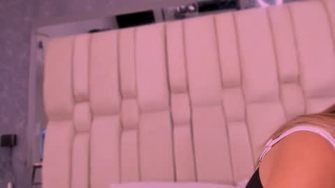 Snapshot of missvaleriepink chatting on 02.20.26 Valerie online show from 02.20.26