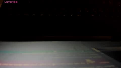 Snapshot of missvalery1 chatting on 12.10.24 missvalery1 online show from 12.10.24