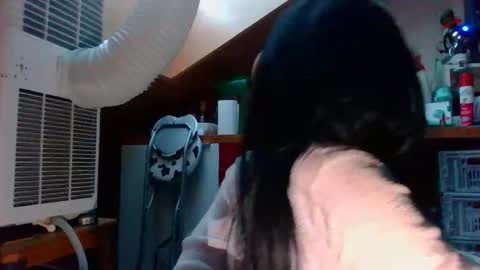 Snapshot of missversatile chatting on 04.29.26 Miss Versatile online show from 04.29.26