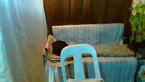 Snapshot of missviolet11 chatting on 12.19.24 SweetViolet online show from 12.19.24