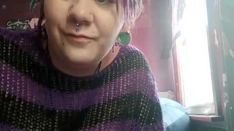 missxmoth444 online show from 11.15.25