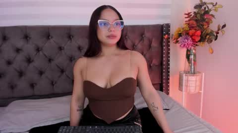 Miss online show from 11.24.25